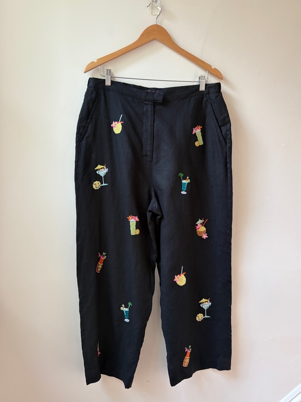 Linen Embroidered Cocktail Cropped Pants - Picture 2 of 12